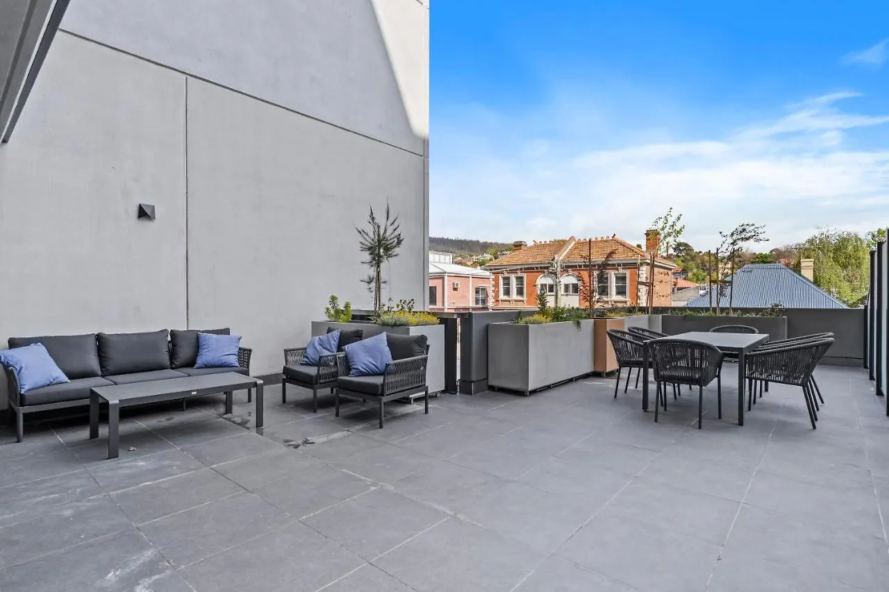 Appartamento Upscale Urban Designer With Large Terrace In Cbd Hobart 0*,  Australia