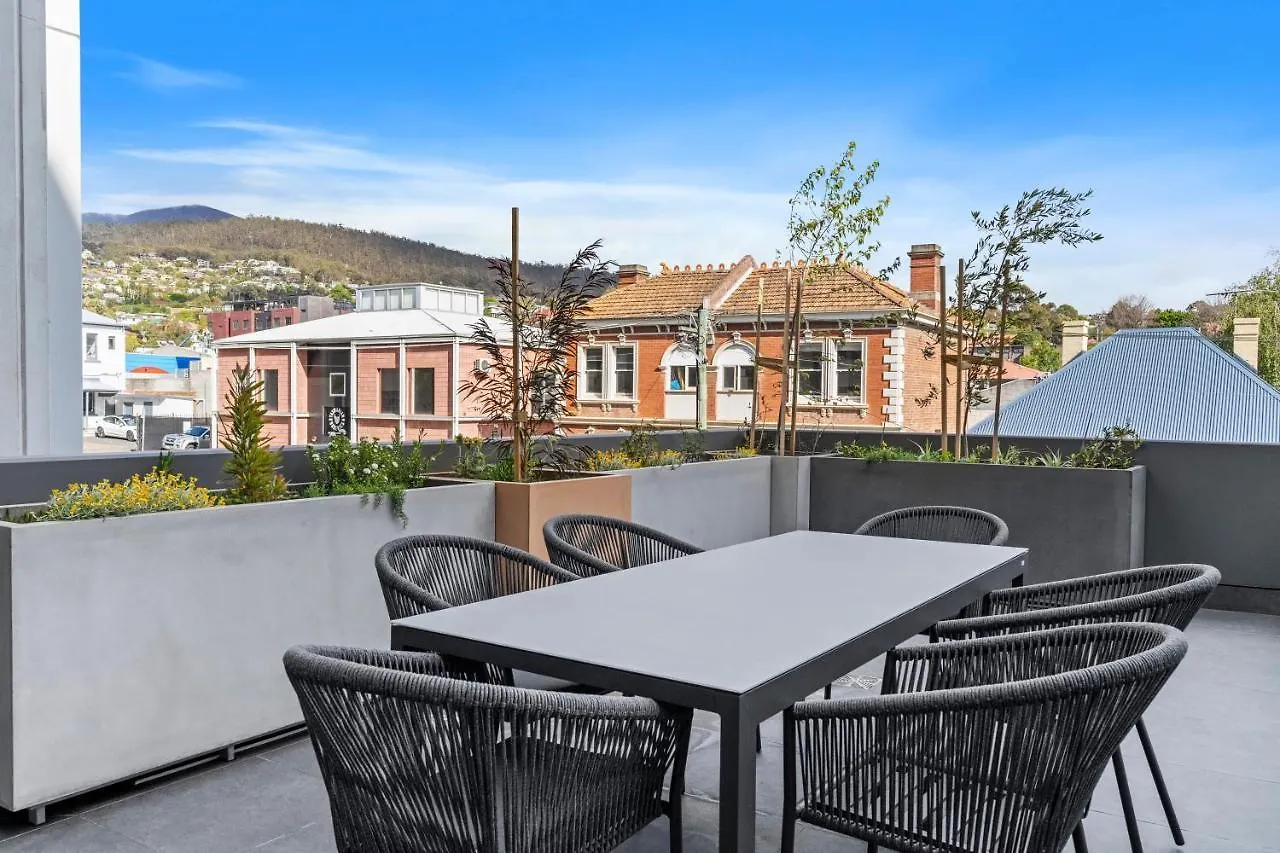 Appartamento Upscale Urban Designer With Large Terrace In Cbd Hobart